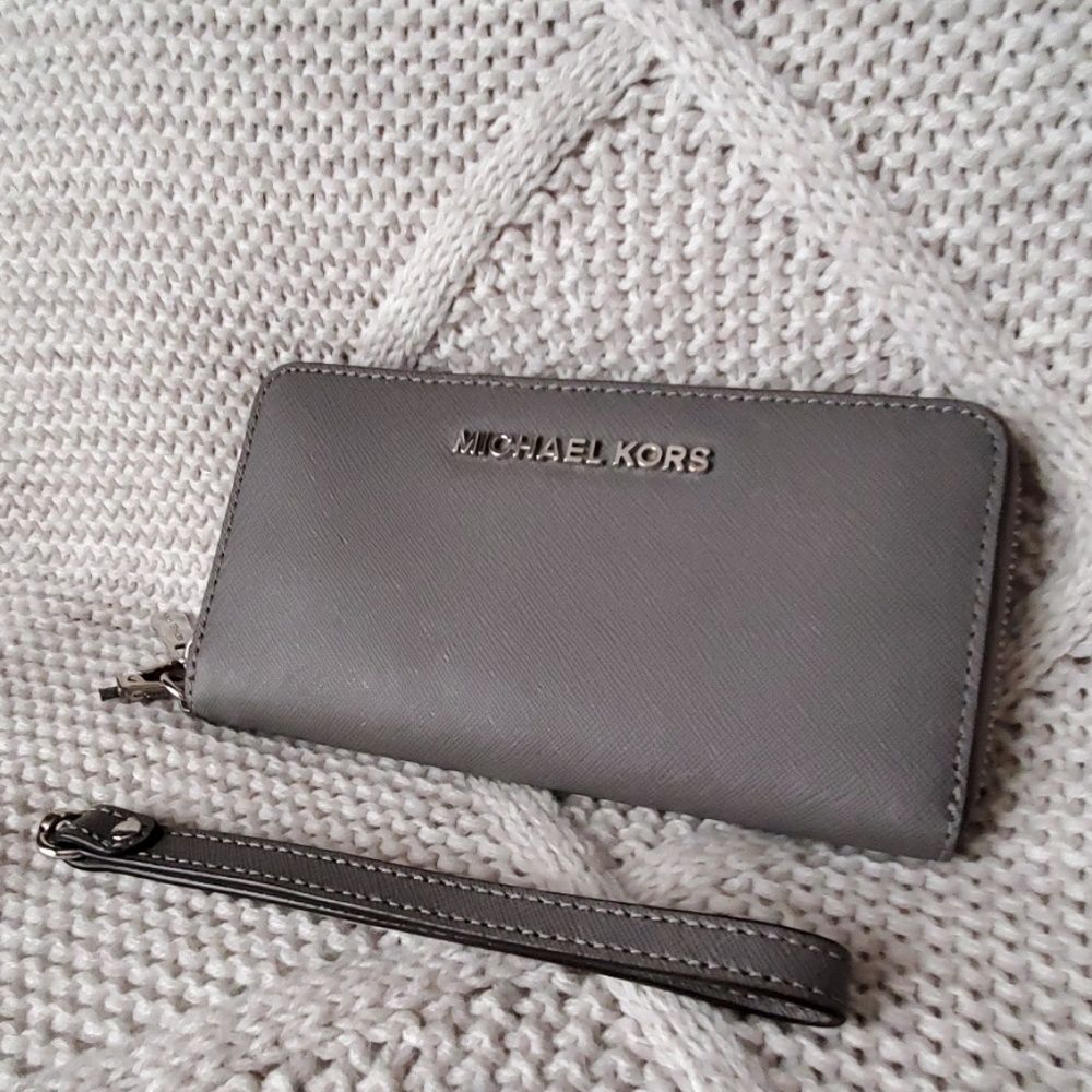 Small Grey Michael Kors wallet